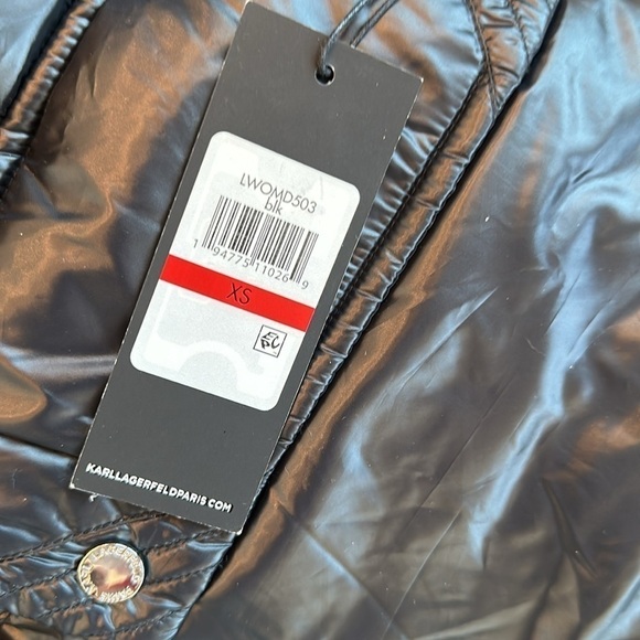 Water Resistant Down & Feather Fill Coat with Attached Bib Insert
Karl Lagerfeld - Picture 8 of 12